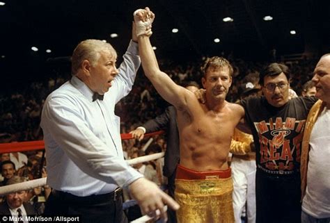 Mickey Rourke set to revive his boxing career after twenty years | Daily Mail Online