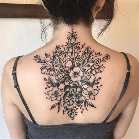 #Tattoosonback | Floral back tattoos, Tattoos for women, Pattern tattoo