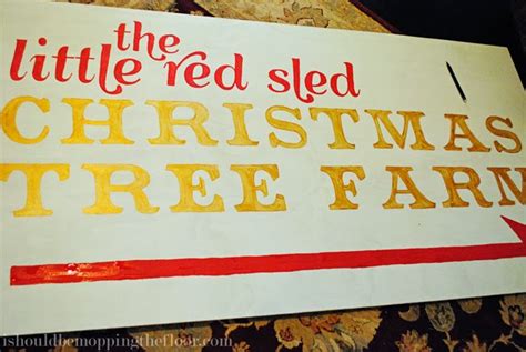 i should be mopping the floor: DIY Vintage Christmas Sign