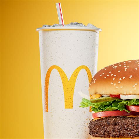 McDonald's Quarter Pounder Deluxe on Behance