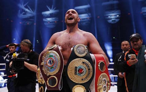 Tyson Fury Defeats Wladimir Klitschko To Become Heavyweight Boxing ...