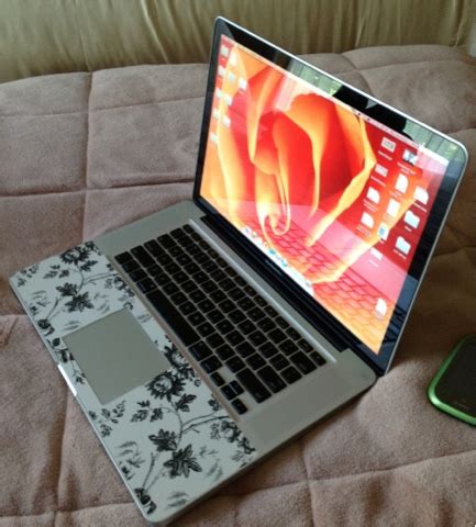 TwistedPainter: DIY Laptop Skin for $1