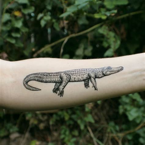 25 Temporary Tattoos for Adults That Prove Impermanent Ink Is Fun at Any Age | My Modern Met