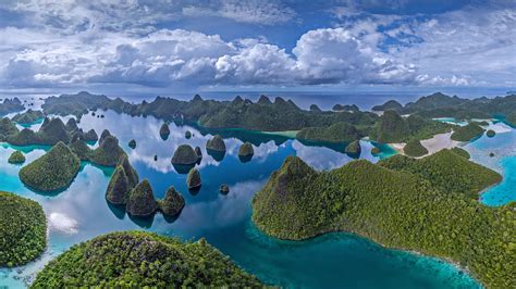 Raja Ampat – Bing Wallpaper Download