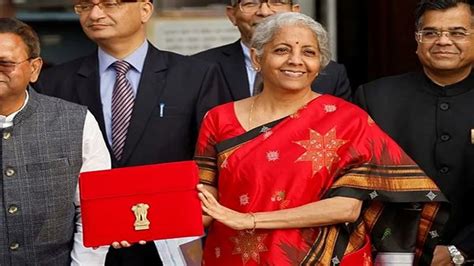 Budget 2023: Nirmala Sitharaman wears red saree with black and gold ...