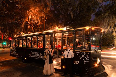 Discount Tickets for Ghosts and Gravestones Tour of Savannah