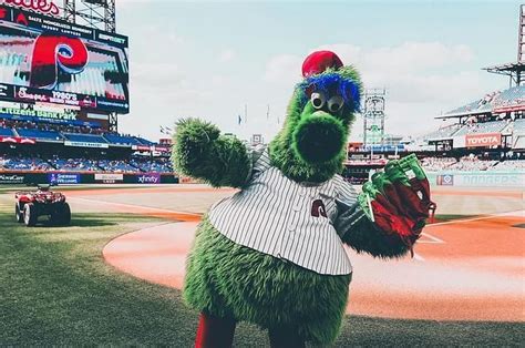 Philadelphia Phillies Mascot - Phillie Phanatic's History, Funny ...