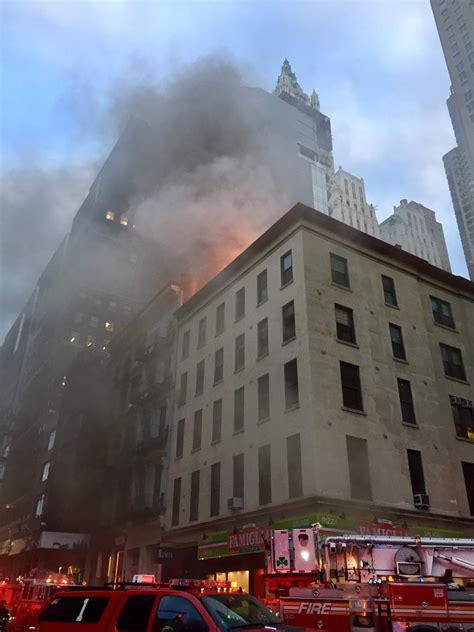 RCN America NY: BREAKING NEWS: New York City Fire Department Battling Manhattan 6th-Alarm