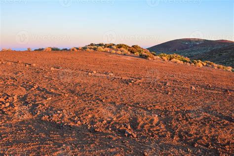 Desert landscape at sunset 19563284 Stock Photo at Vecteezy