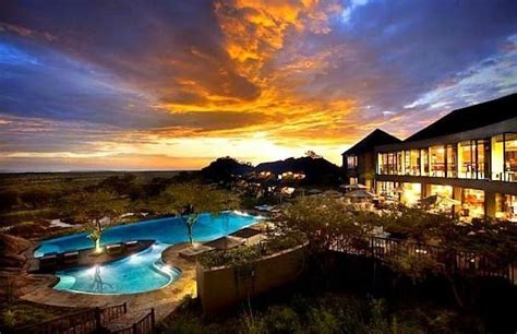 four sesons safari lodge serengeti | luxury lodges in serengeti