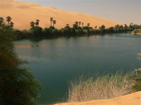 Oasis and lakes of Ubari (Oubari) in Fezzan region of Sahara desert ...