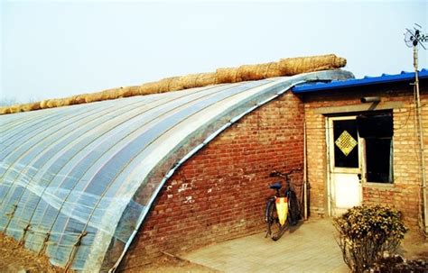 Passive Solar Greenhouse Technology from China | Beginning Farmers