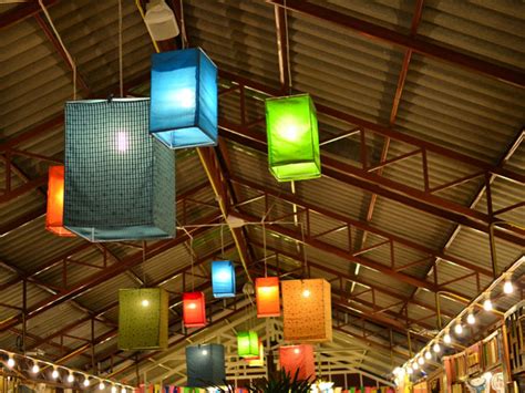 Types Of Lanterns To Decorate Your Home - Boldsky.com