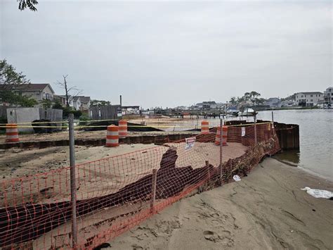 Queens officials tour shoreline project in Howard Beach — Queens Daily Eagle