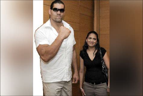 Meet WWE superstar 'The Great Khali' and his family