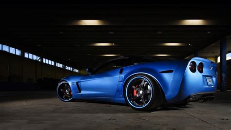 Corvette Girls Wallpaper - WallpaperSafari