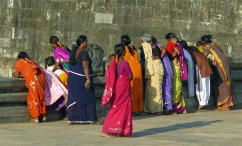 Colorful saris - India Travel Forum | IndiaMike.com