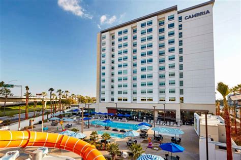 The 12 Best Hotels Near Disneyland (Anaheim, California) – Wandering Wheatleys