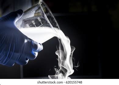 1,694 Liquid Nitrogen Smoke Images, Stock Photos & Vectors | Shutterstock