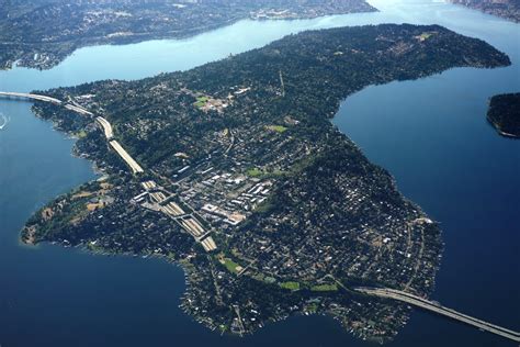 Mercer Island Set to Renew Development Moratorium for Fourth Time in Two Years - The Urbanist