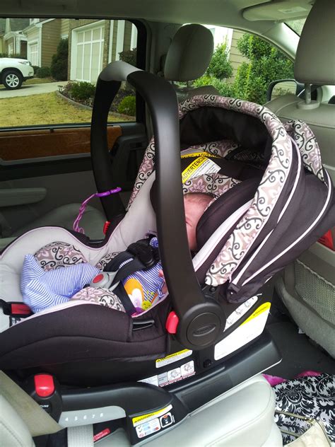 Review: Graco Snugride Click Connect 40 Infant Car Seat - The Mama Maven Blog