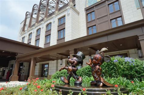 Here’s a look at Shanghai Disneyland Hotel, a world-class resort – Daily News