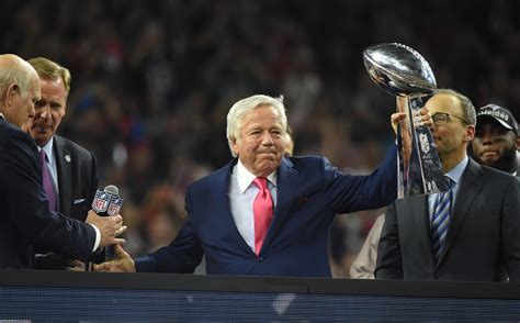 Robert Kraft's Super Bowl ring sells for $1.025 million in auction