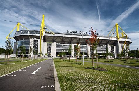 Signal Iduna Park, The Largest Stadium in Germany - Traveldigg.com