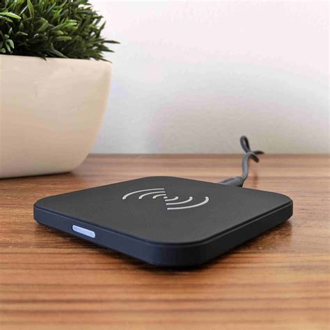 The 12 Best Wireless Phone Chargers of 2020