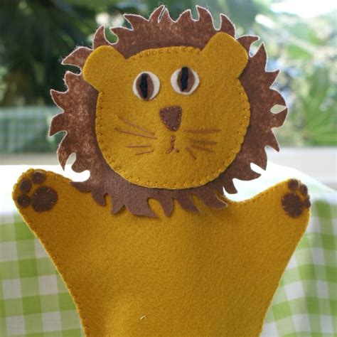 felt lion - Google Search | Hand puppets, Puppets, Cute lion