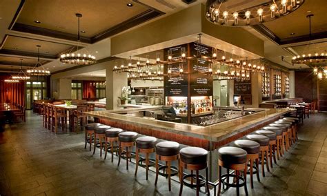 Traditional Bar Interior Design Ideas