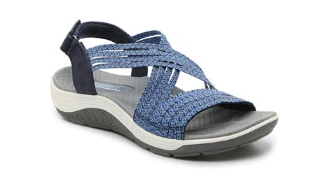 28 Best Sandals for Plantar Fasciitis That Are Super Cute - First For Women