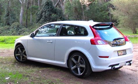 Volvo C30 T5 R-Design Review | CarAdvice