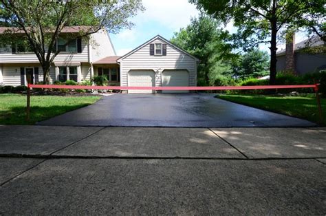 How to seal a Concrete Driveway