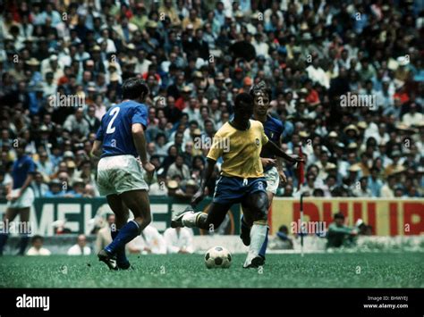 Pele 1970 final hi-res stock photography and images - Alamy