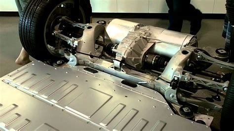 Tesla S.. Battery pack and drivetrain close-up walk-around view - YouTube