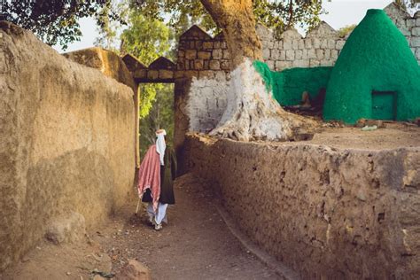 Harar in Ethiopia: Meet the Hyena Man & Other Cool things to do