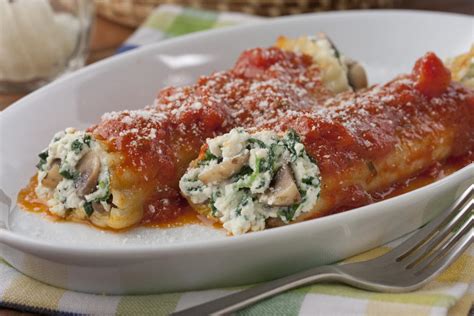 Restaurant-Style Spinach Manicotti | EverydayDiabeticRecipes.com