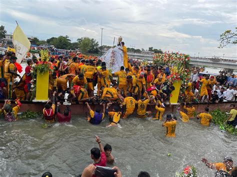 Fluvial parade resumes in Pampanga with fewer devotees | Inquirer News