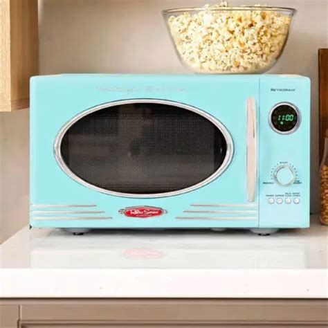 Top 10 Retro Microwaves for Vintage Living: Old Meets New - Dinners ...