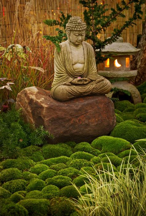 Buddha well placed at the garden brings prosperity into property. Feng ...