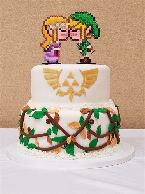 Legend of Zelda grooms cake Pretty Cakes, Cute Cakes, Wedding Cake Toppers, Wedding Cakes, Gamer ...