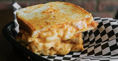 Artisan grilled cheese chain Meltwich coming to Brandon - bdnmb.ca Brandon MB