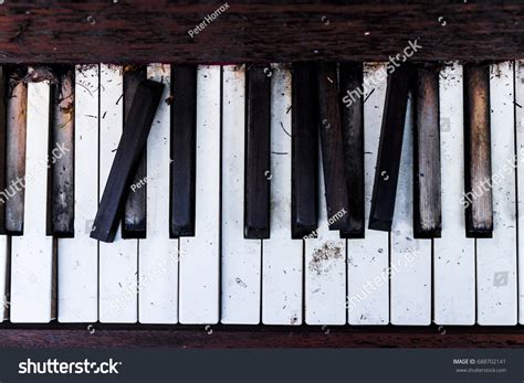 2,123 Broken Piano Images, Stock Photos & Vectors | Shutterstock