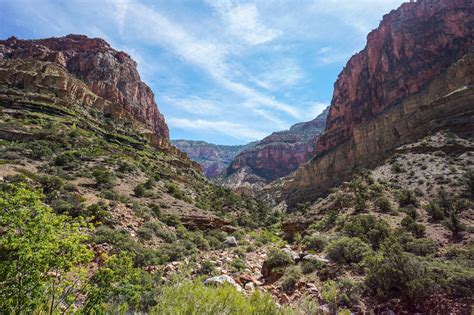 grand-canyon-rim-to-rim-hike_14922260468_o - Trail to Peak