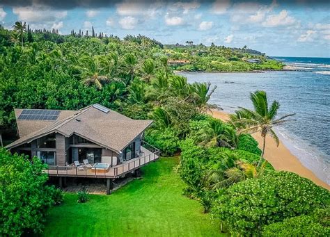 13 Hawaii House Rentals: Top Beach Houses + Luxury Vacation Rentals