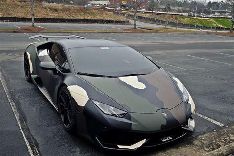 Camo wrapped Lamborghini Camo Wraps, Lamborghini Huracan, Super Cars, Vinyl Decals, Sports Car ...