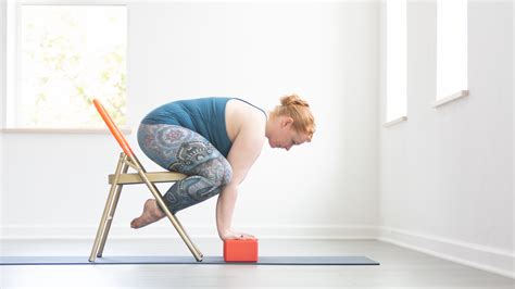 Chair Yoga Flow: A Dynamic Way to Sit and Practice