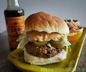 Spicy pork burgers