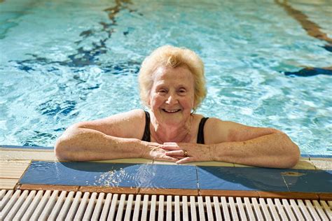 Adult Swimming Lessons - Activities & Opportunities - Sport Aberdeen